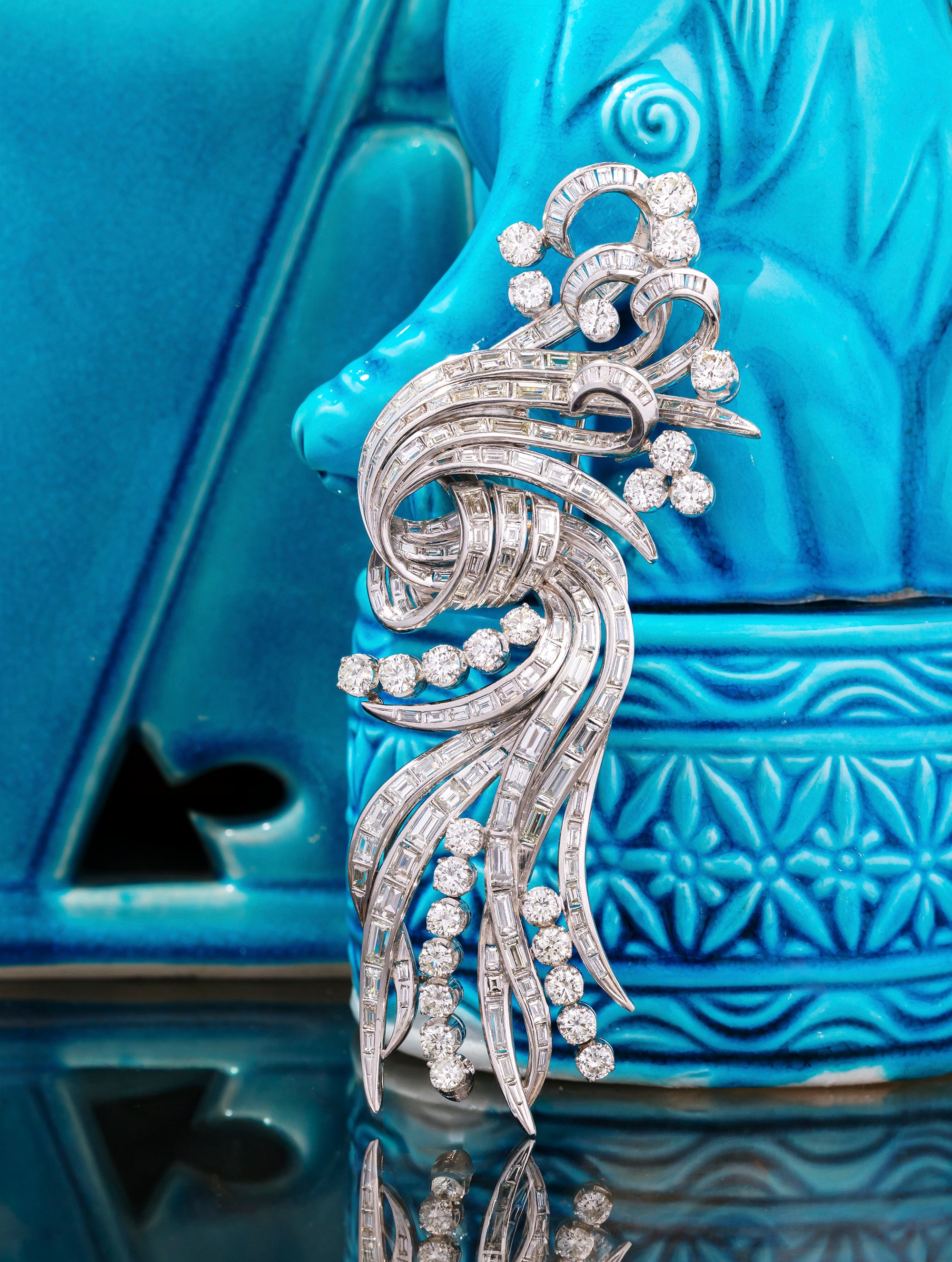 Oversized Retro Plume Diamond Brooch