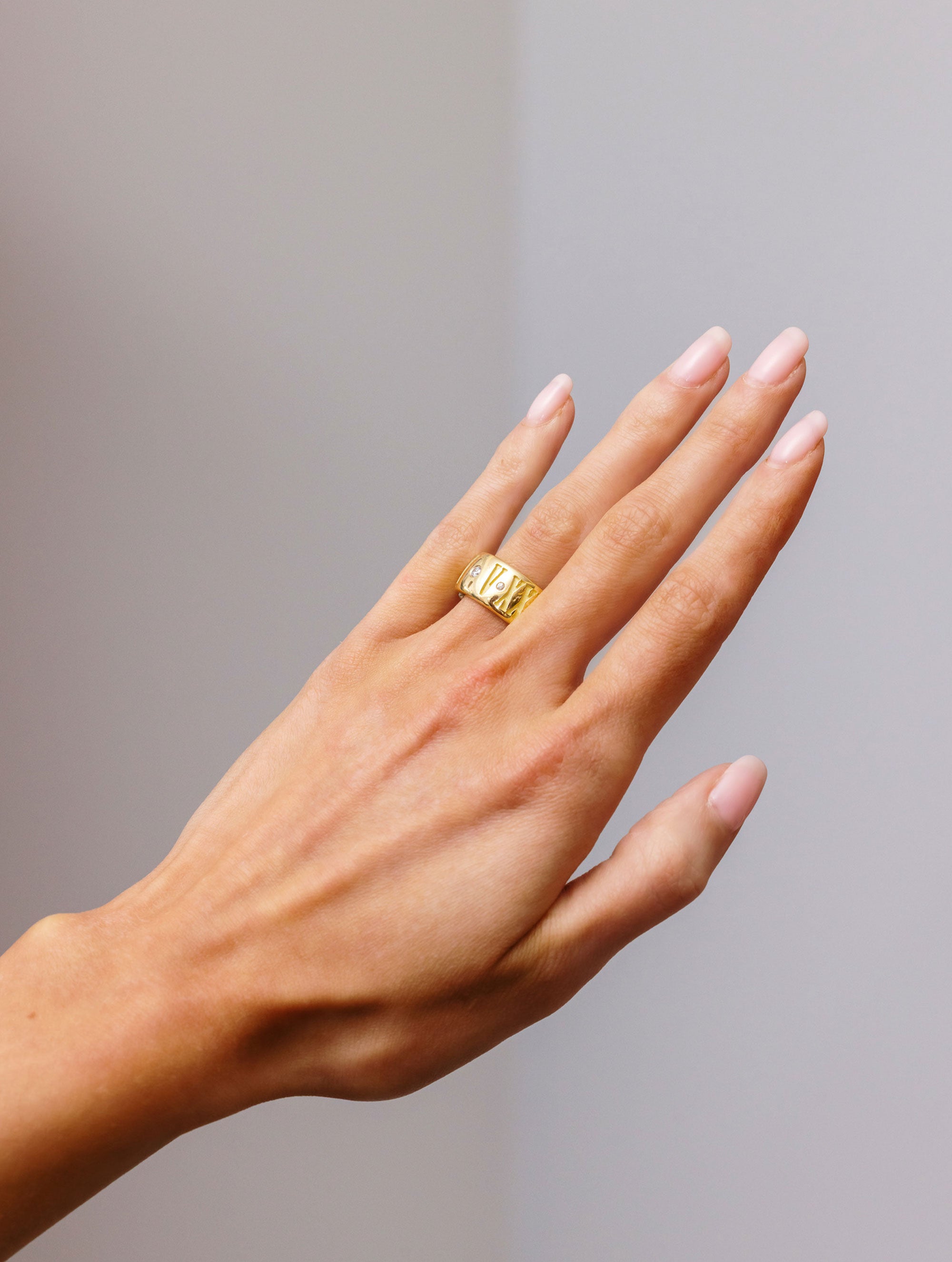 Jumbo Memoir Story Ring