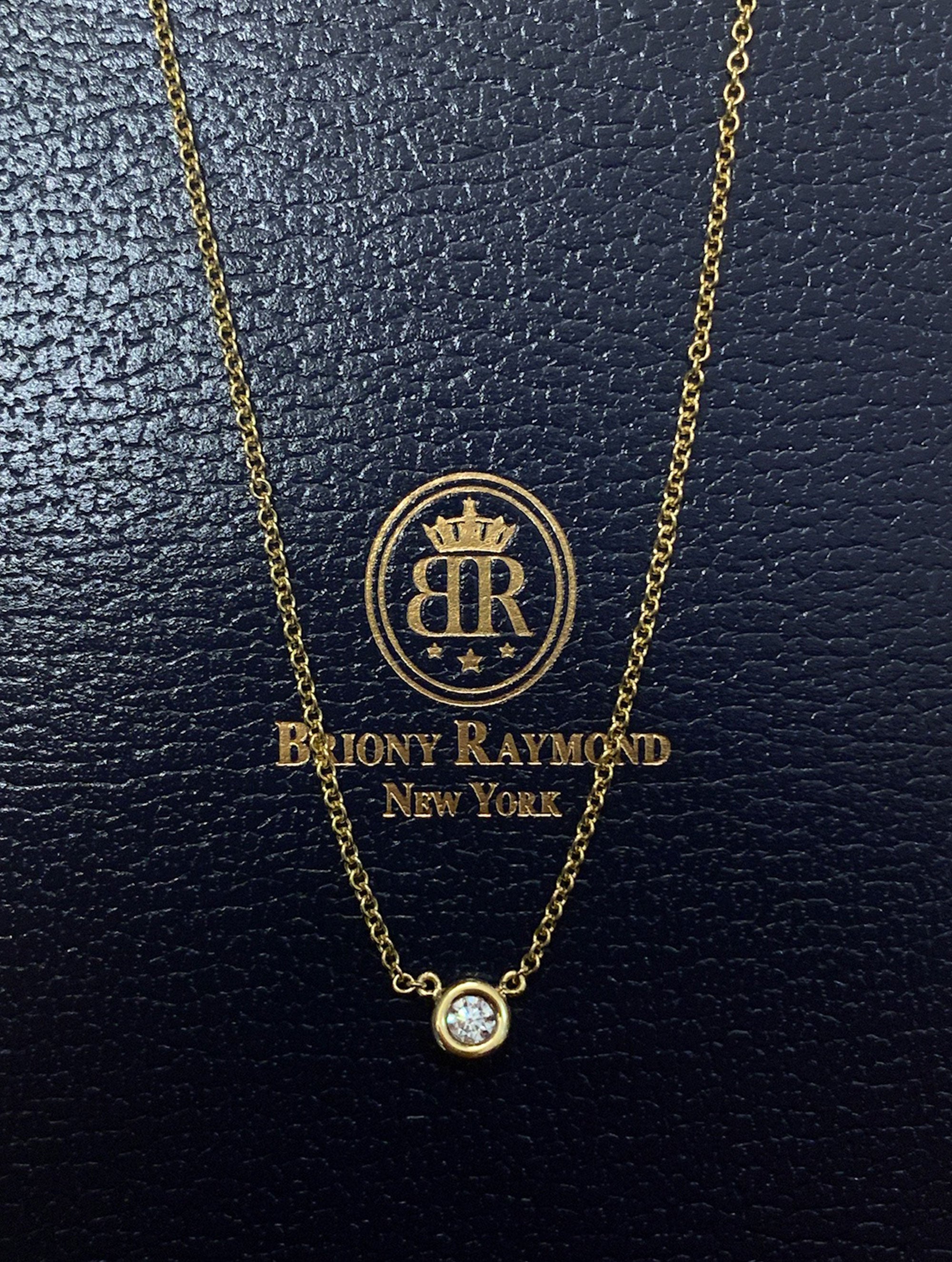 AURA DIAMOND SOLITAIRE NECKLACE