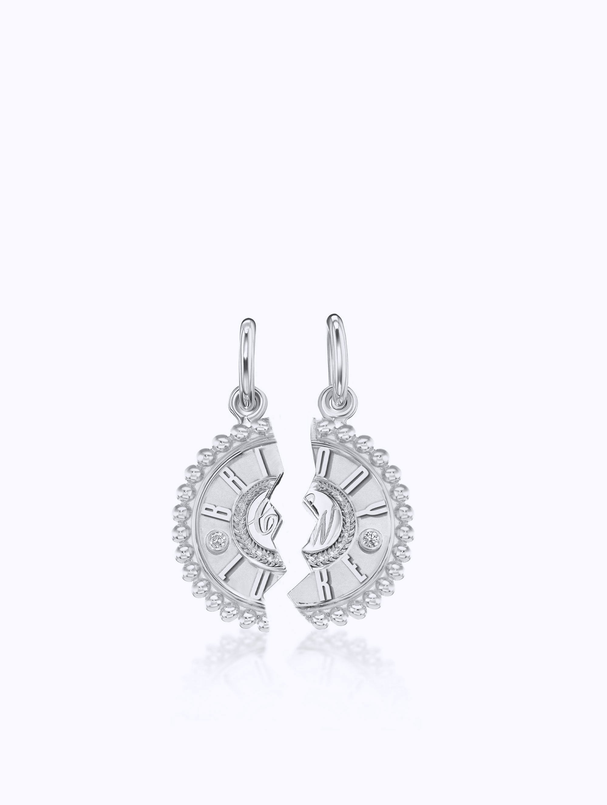 DOUBLE NAME DUET MEDALLION SET