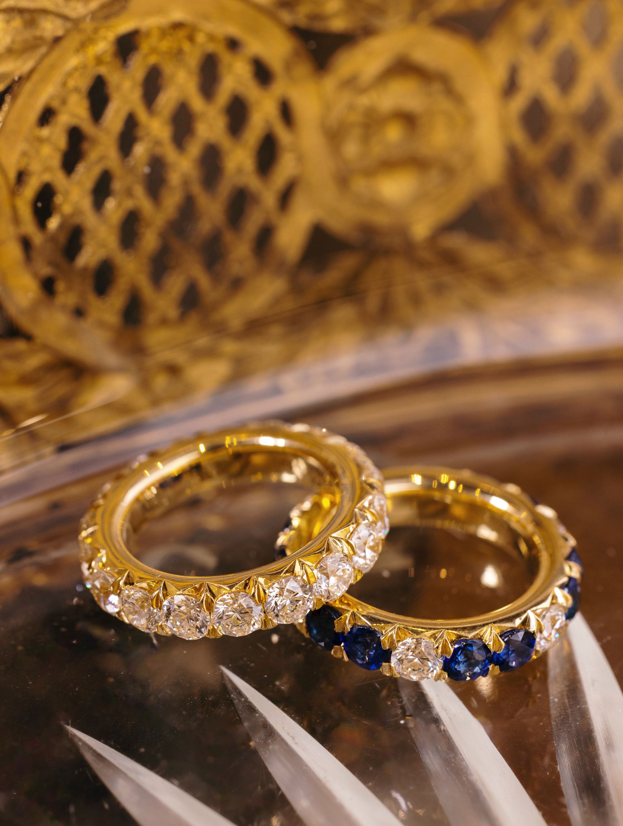 ÉTOILE SAPPHIRE & DIAMOND ETERNITY RING