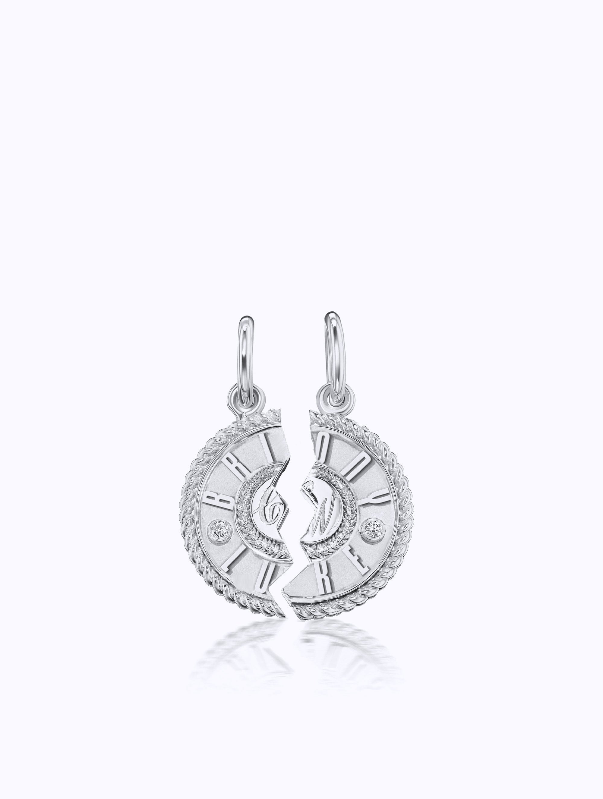 DOUBLE NAME DUET MEDALLION SET