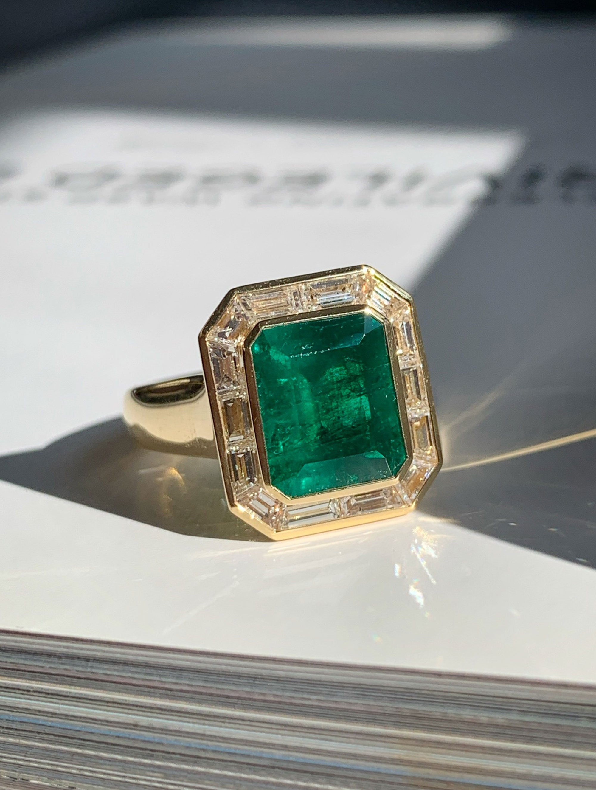 REGENT EMERALD & DIAMOND RING
