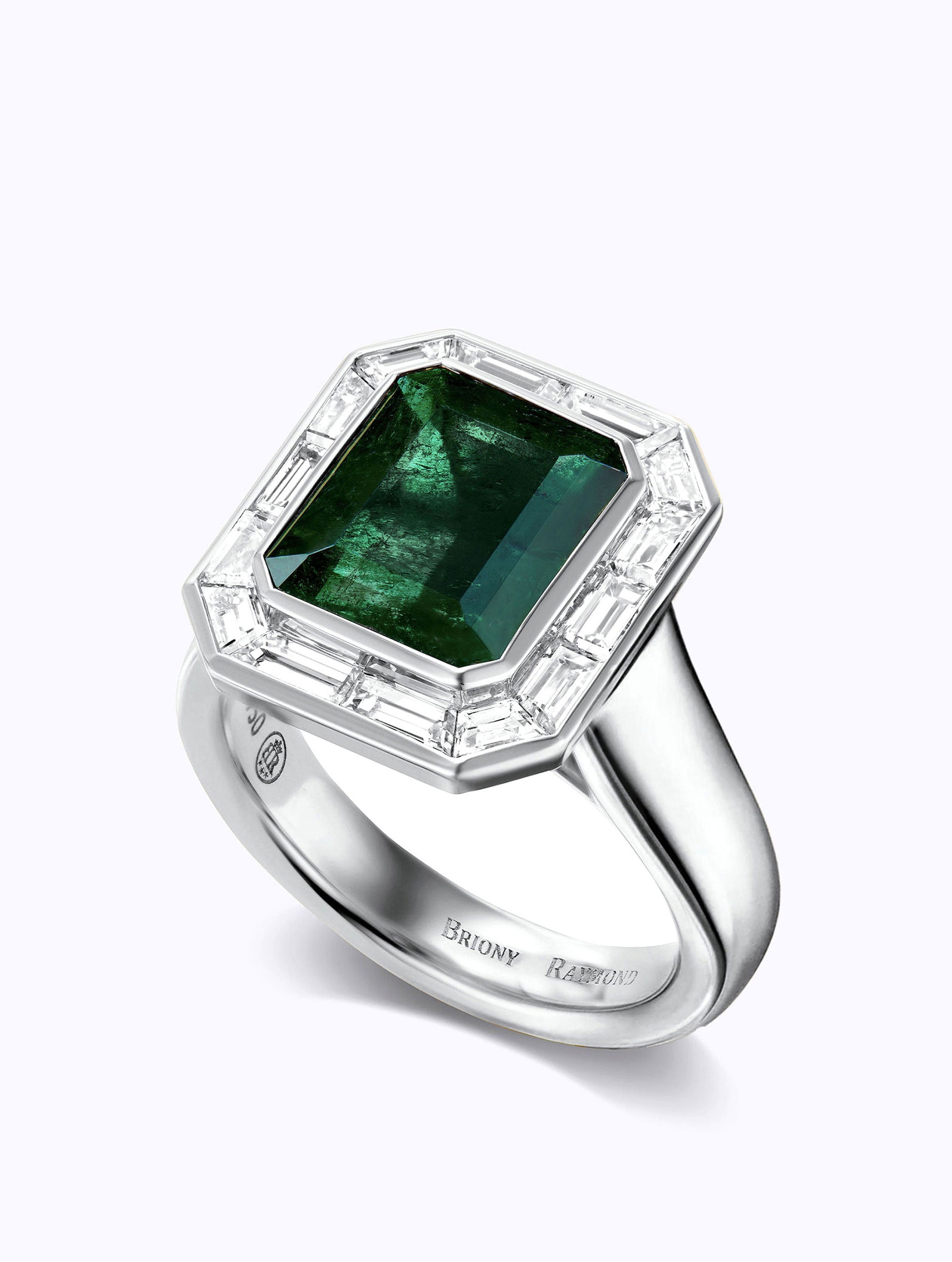 REGENT EMERALD & DIAMOND RING
