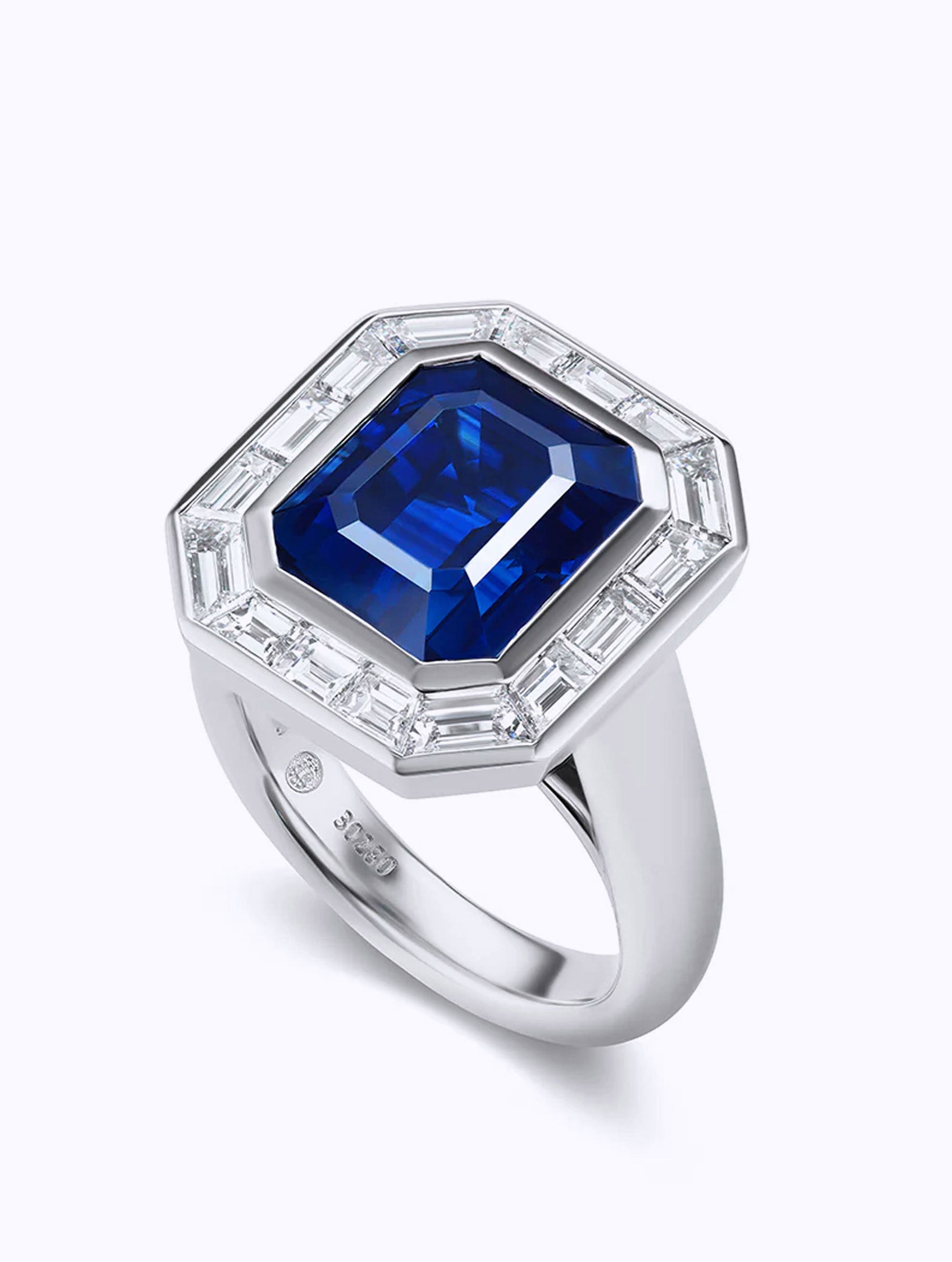REGENT SAPPHIRE & DIAMOND RING