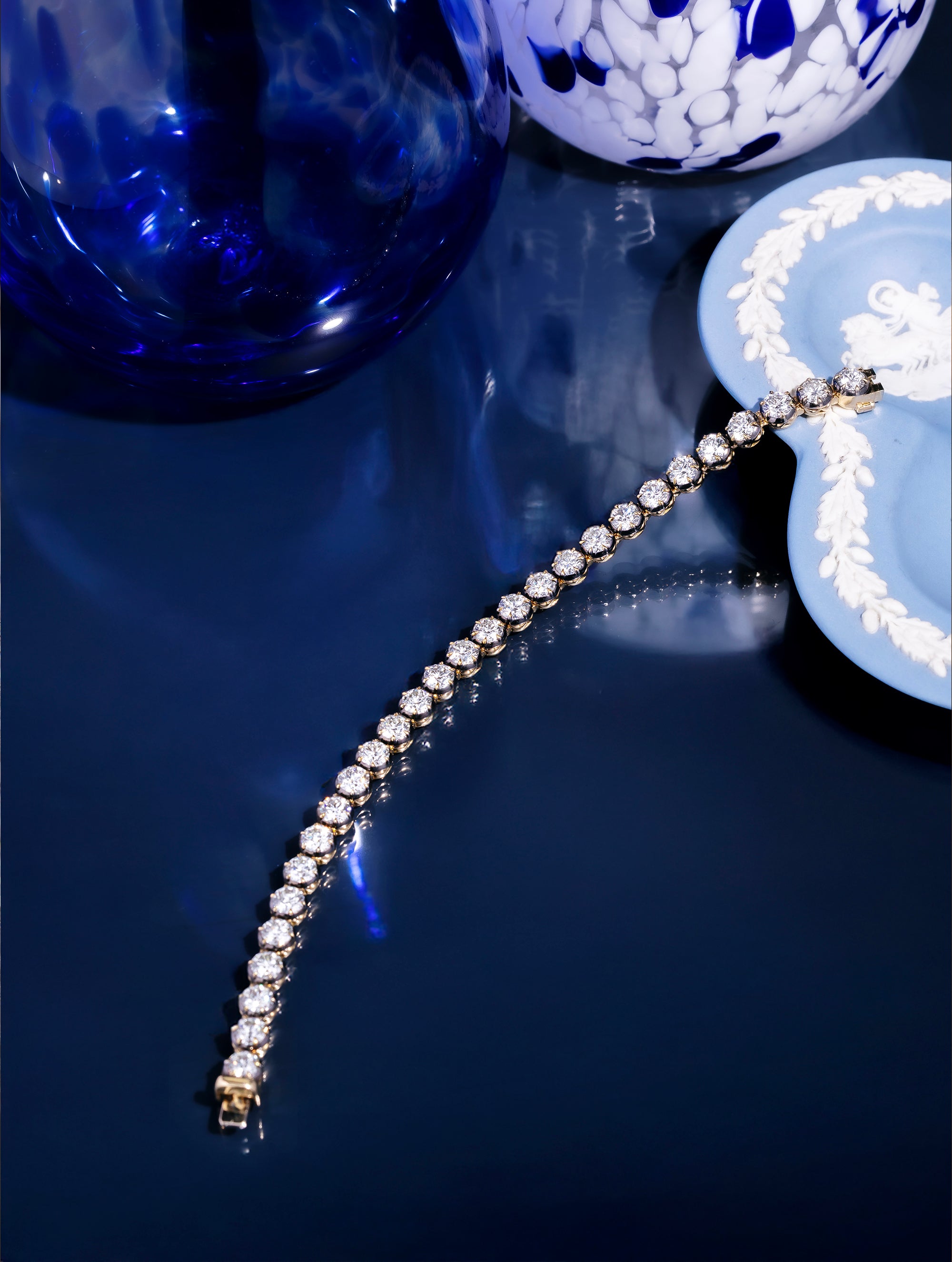 Shadow Round Brilliant Diamond Tennis Bracelet