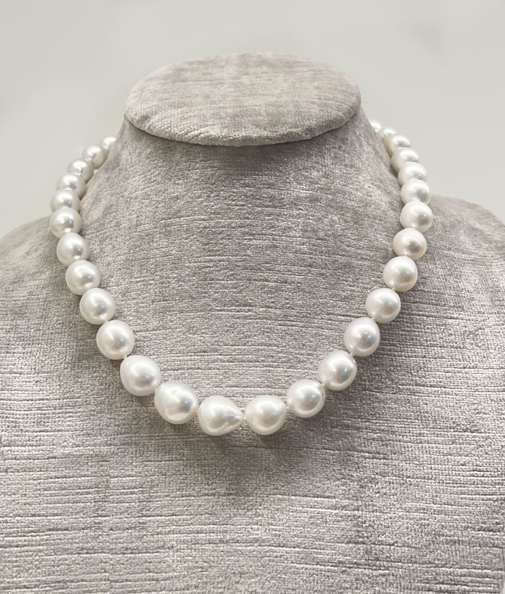 Deals pearl necklace