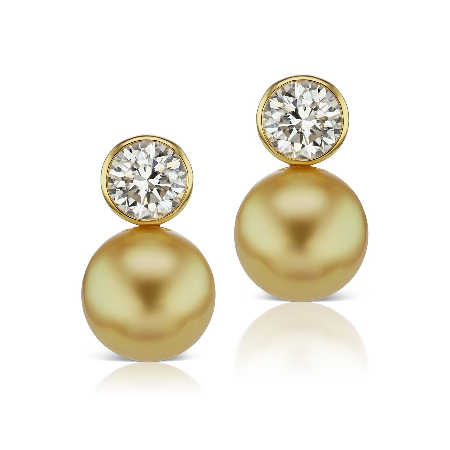 Mikimoto Golden South Sea Pearl Earrings Studs in 18k Gold