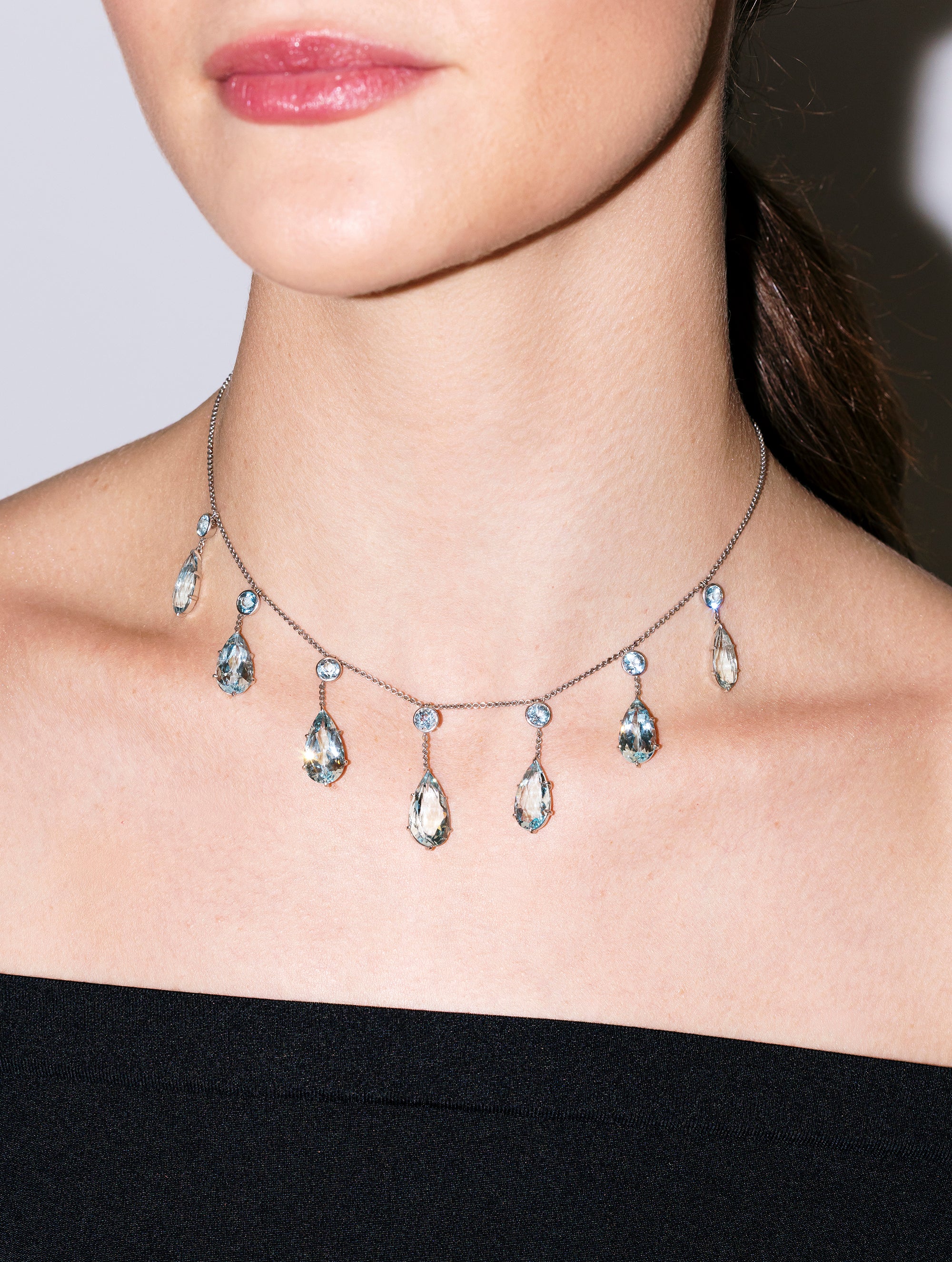 Antique Art Deco Platinum Aquamarine Necklace, Circa 1930s