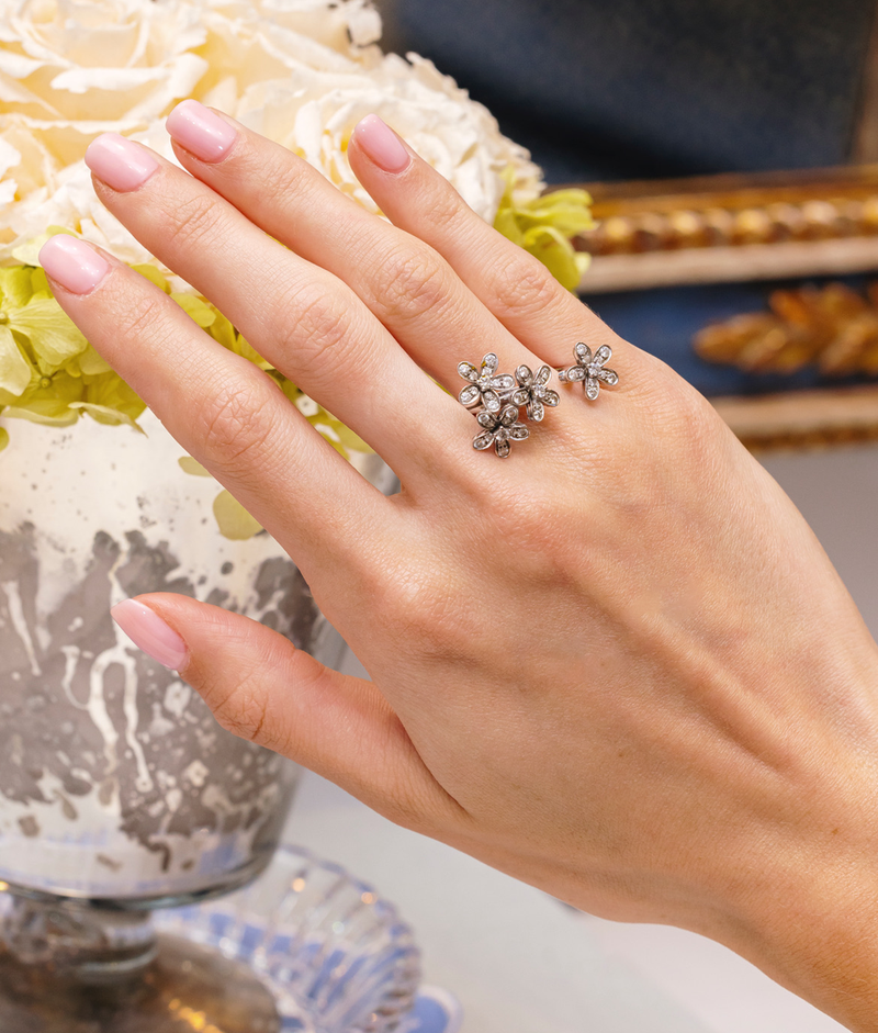 Vintage Van Cleef Arpels Socrates Between the Finger Diamond Ring