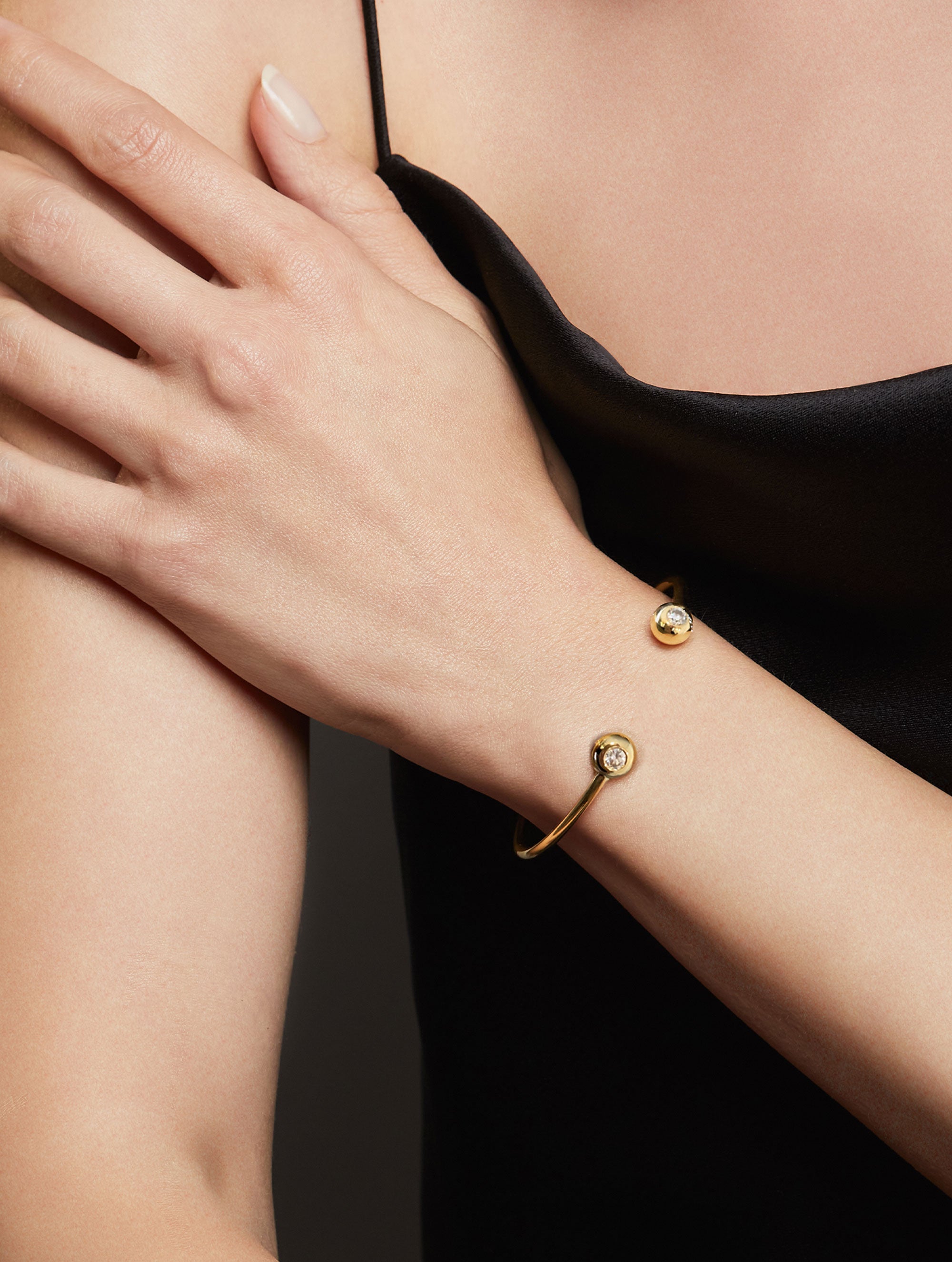 AURA DOUBLE DIAMOND BANGLE
