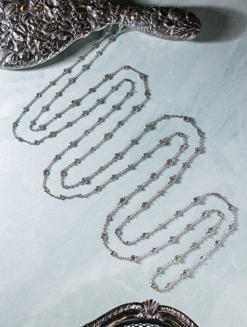 LONG AURA DROPLET NECKLACE