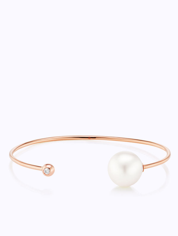 AURA PEARL BANGLE