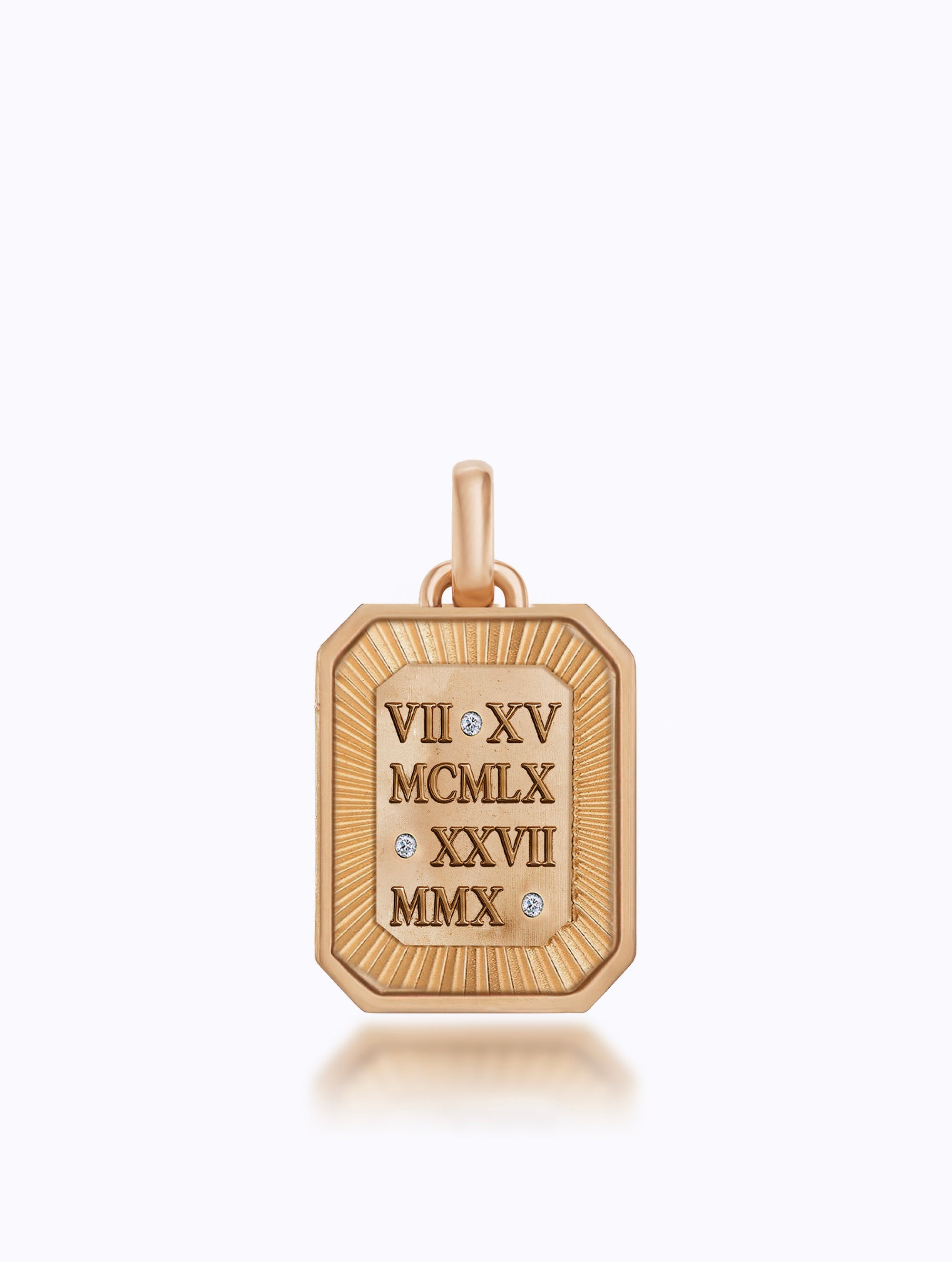 Fluted Memoir Story Medallion