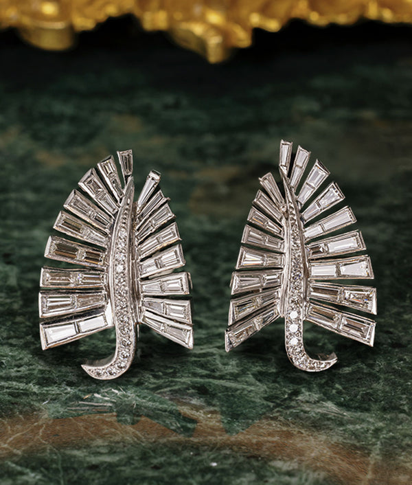 Baguette Diamond Leaf motif earrings