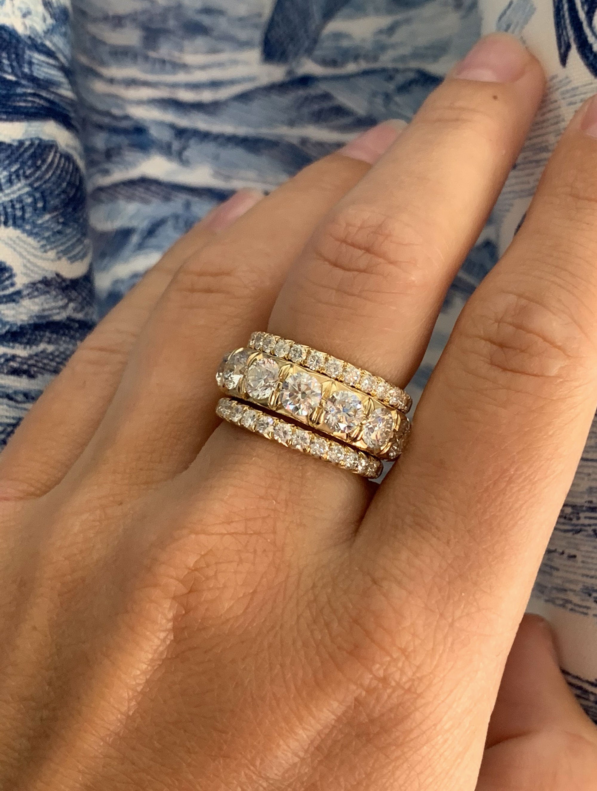 JUMBO ÉTOILE DIAMOND ETERNITY RING