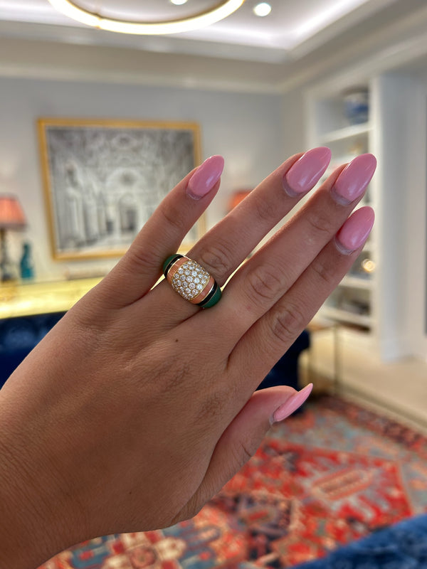 Van Cleef & Arpels Bombé Ring