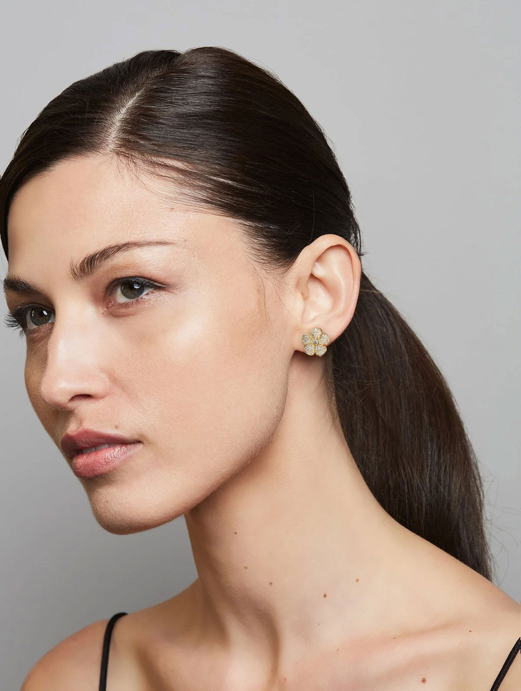 MEDIUM PLUMERIA DIAMOND EARRINGS