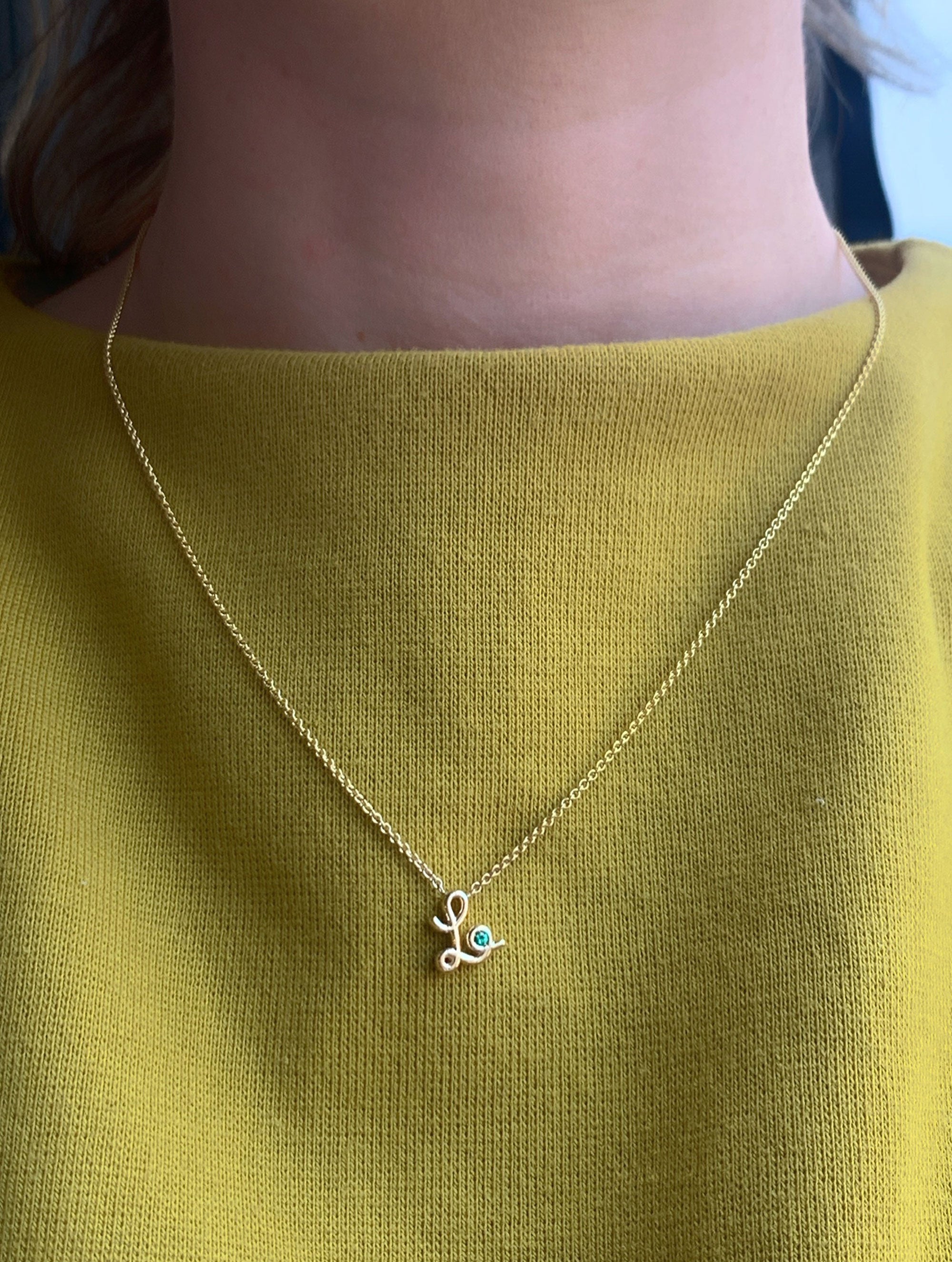 MEMOIR SCRIPT INITIAL NECKLACE