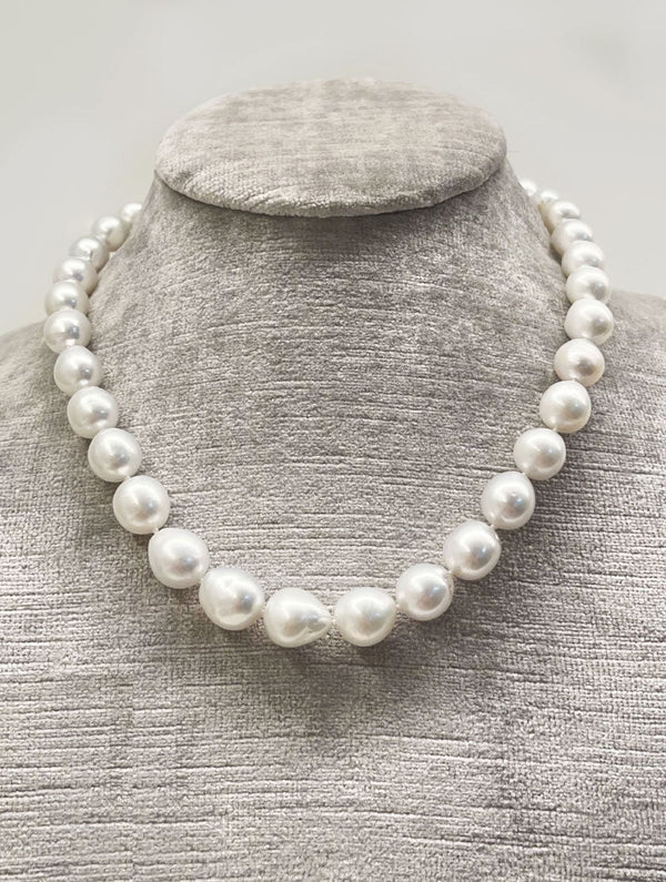 Pearl Necklace With Diamond Clasp