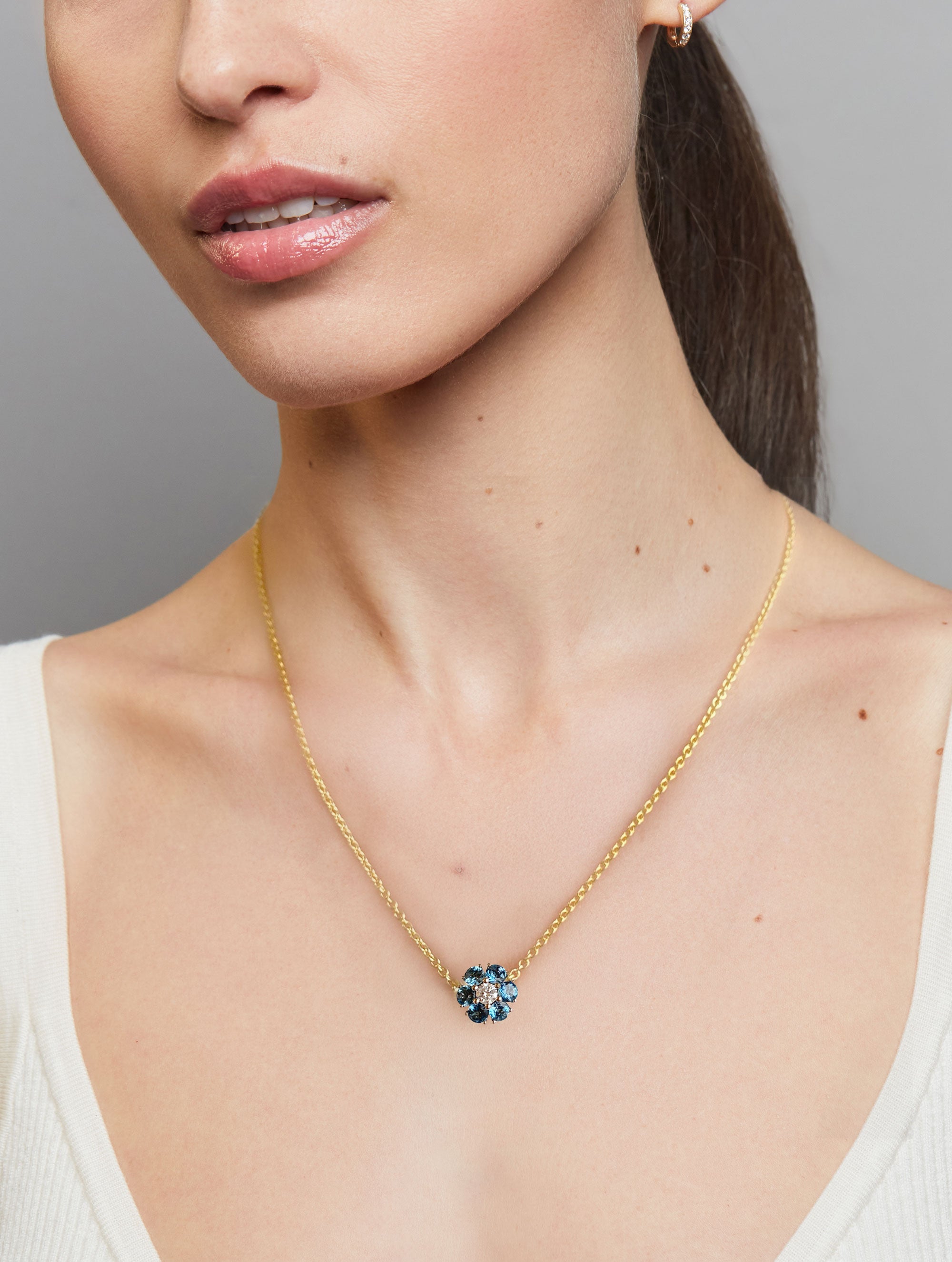POSEY AQUAMARINE & DIAMOND NECKLACE