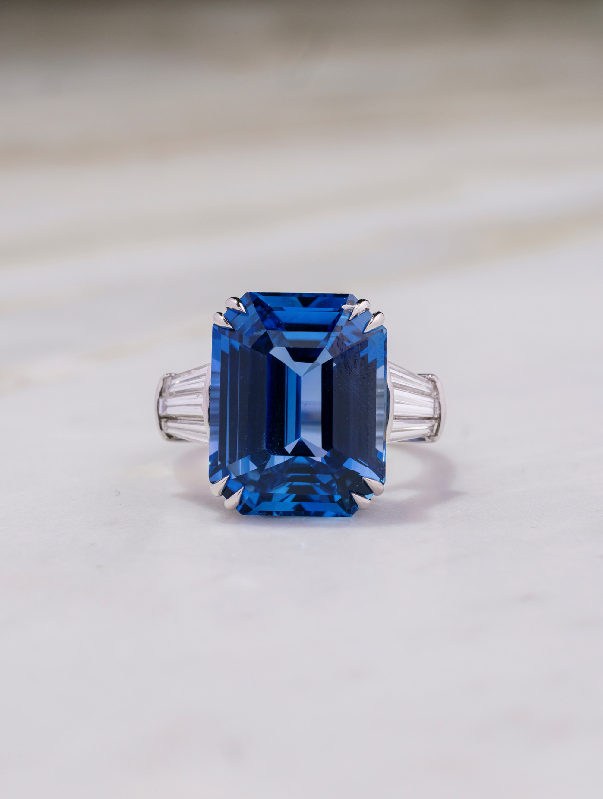 Important Ceylon Sapphire & Diamond Ring