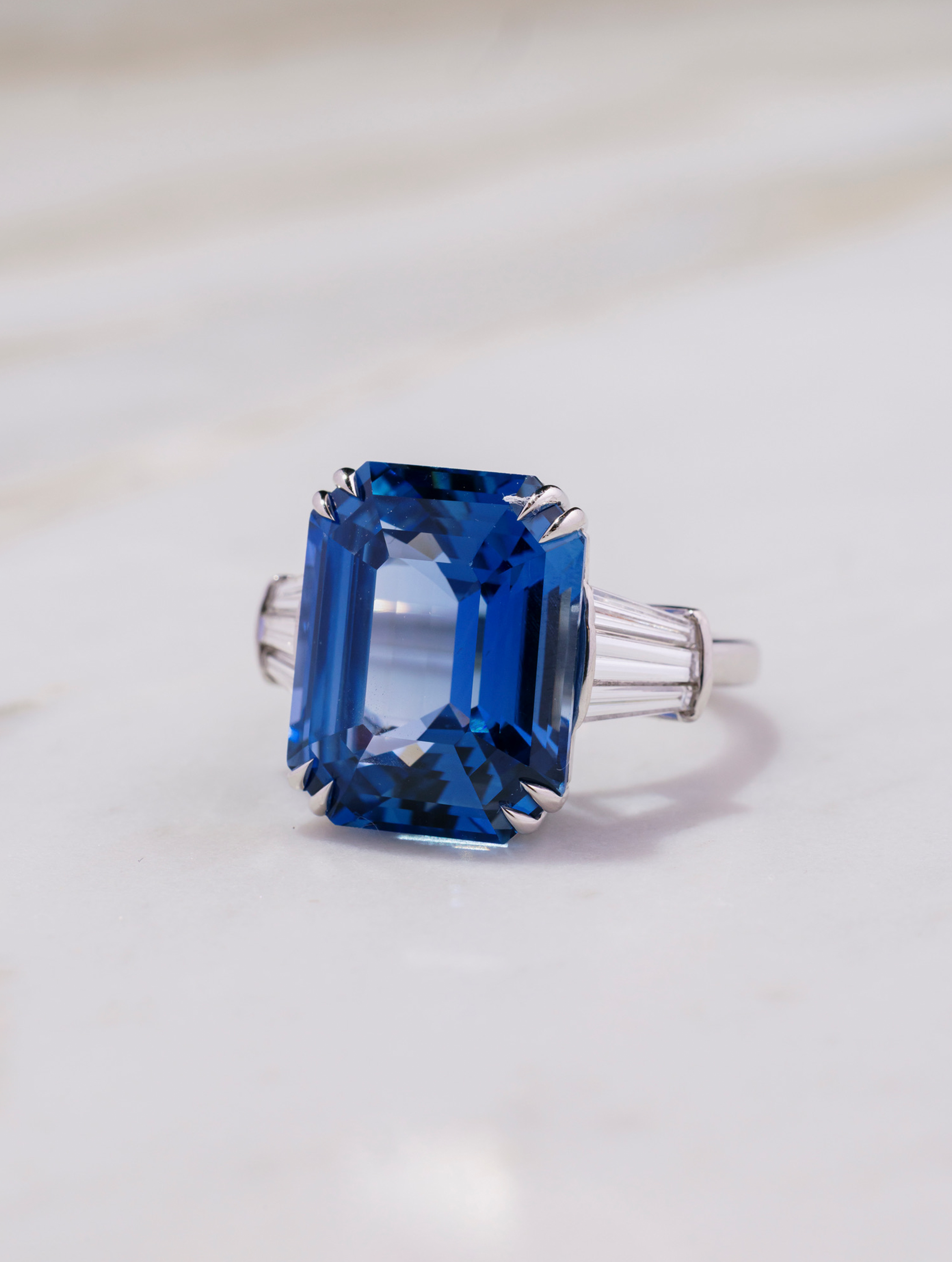 Important Ceylon Sapphire & Diamond Ring