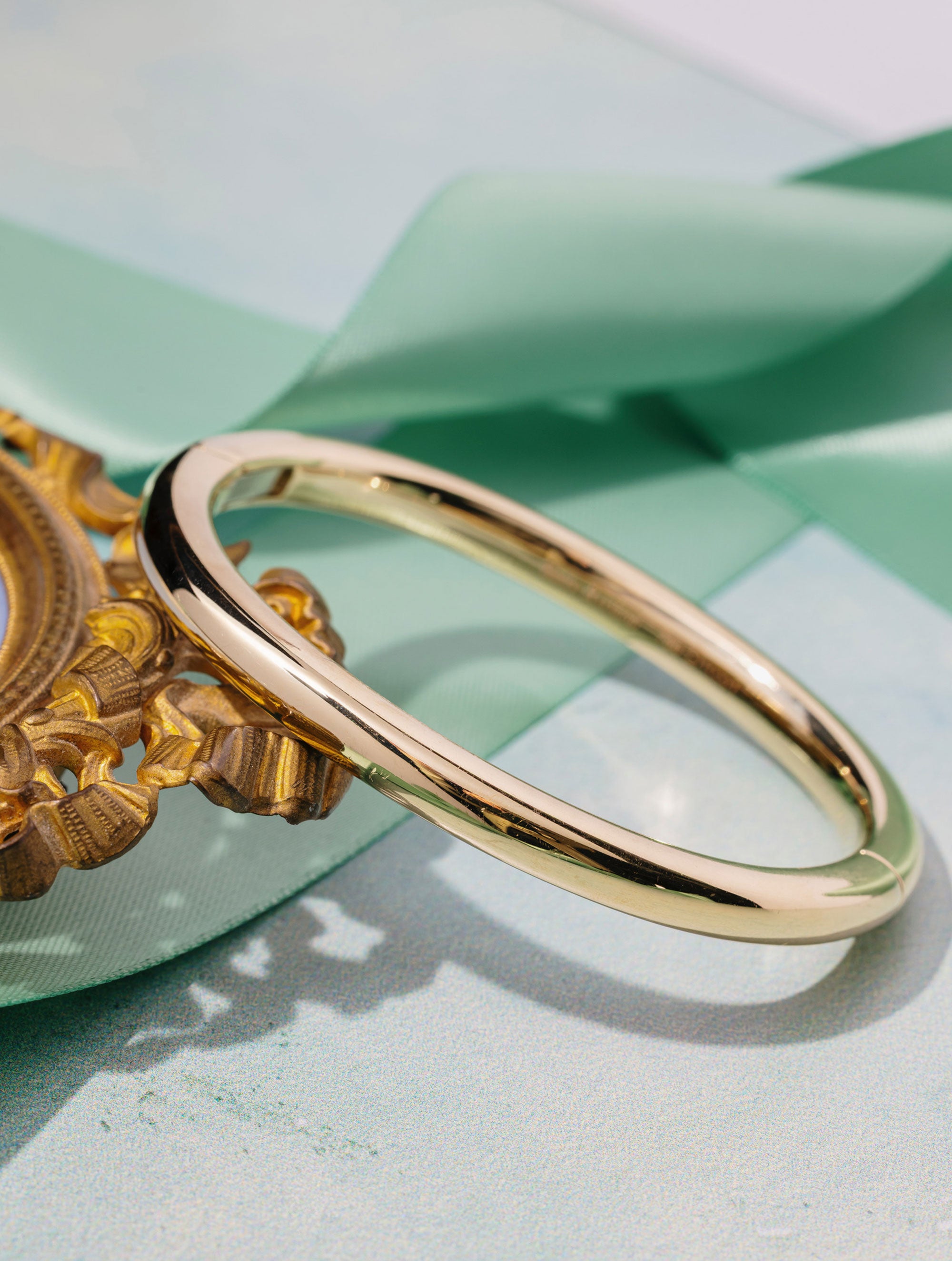 SLOAN BANGLE