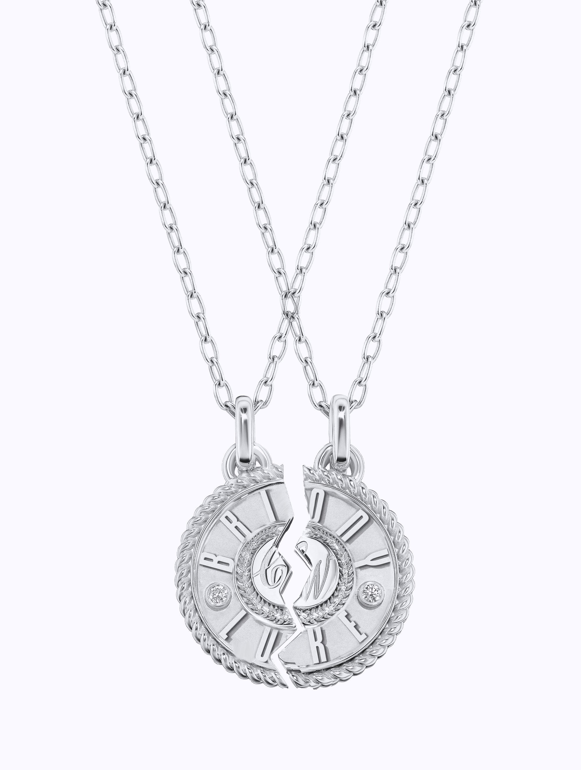 DOUBLE NAME DUET MEDALLION SET