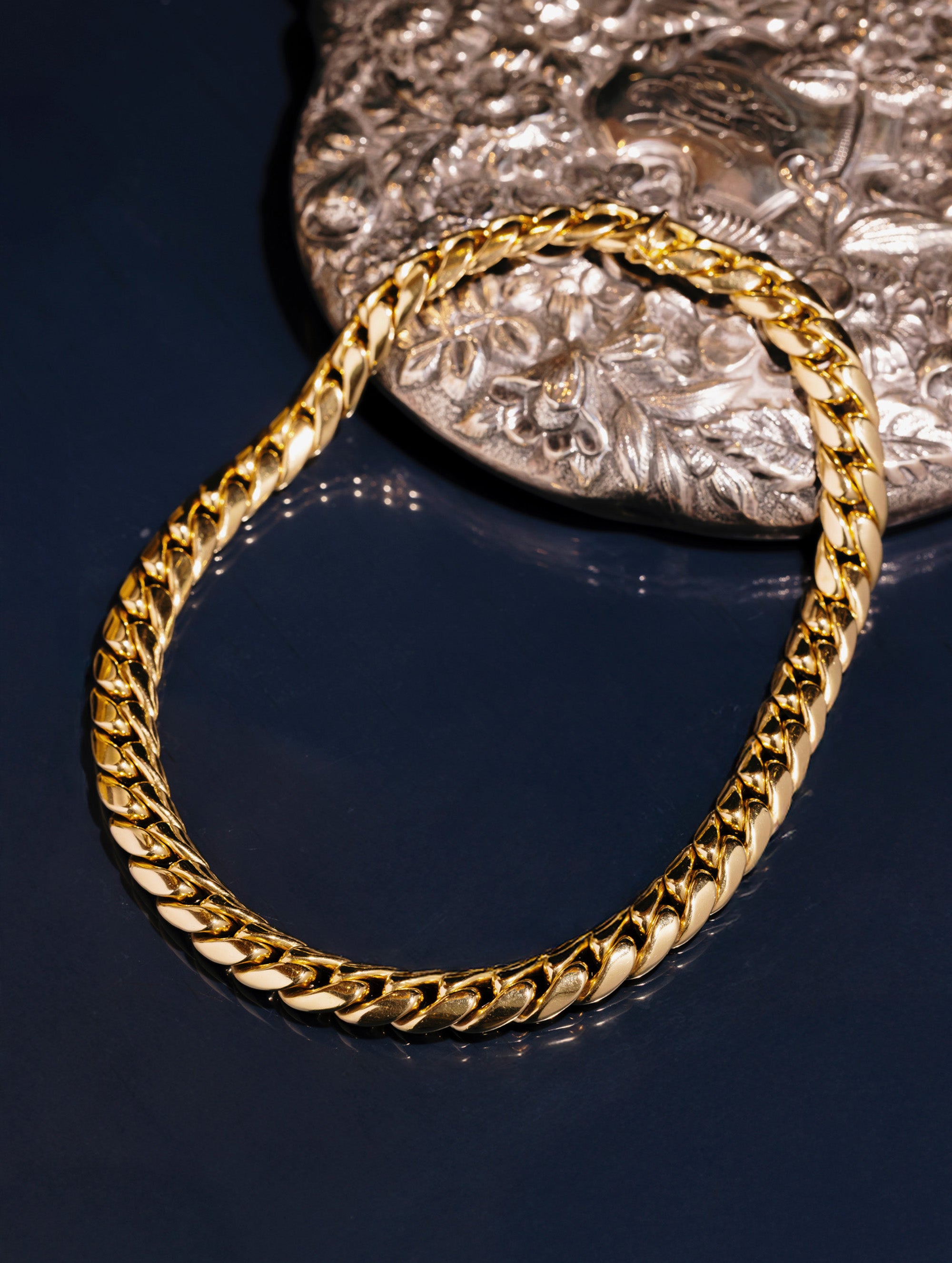 VINTAGE CURB LINK NECKLACE